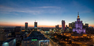 Dlaczego warto szukać pracy w Warszawie