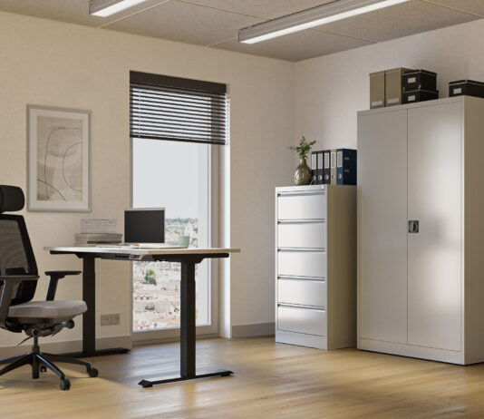 Szafy aktowe vs. szafy kartotekowe